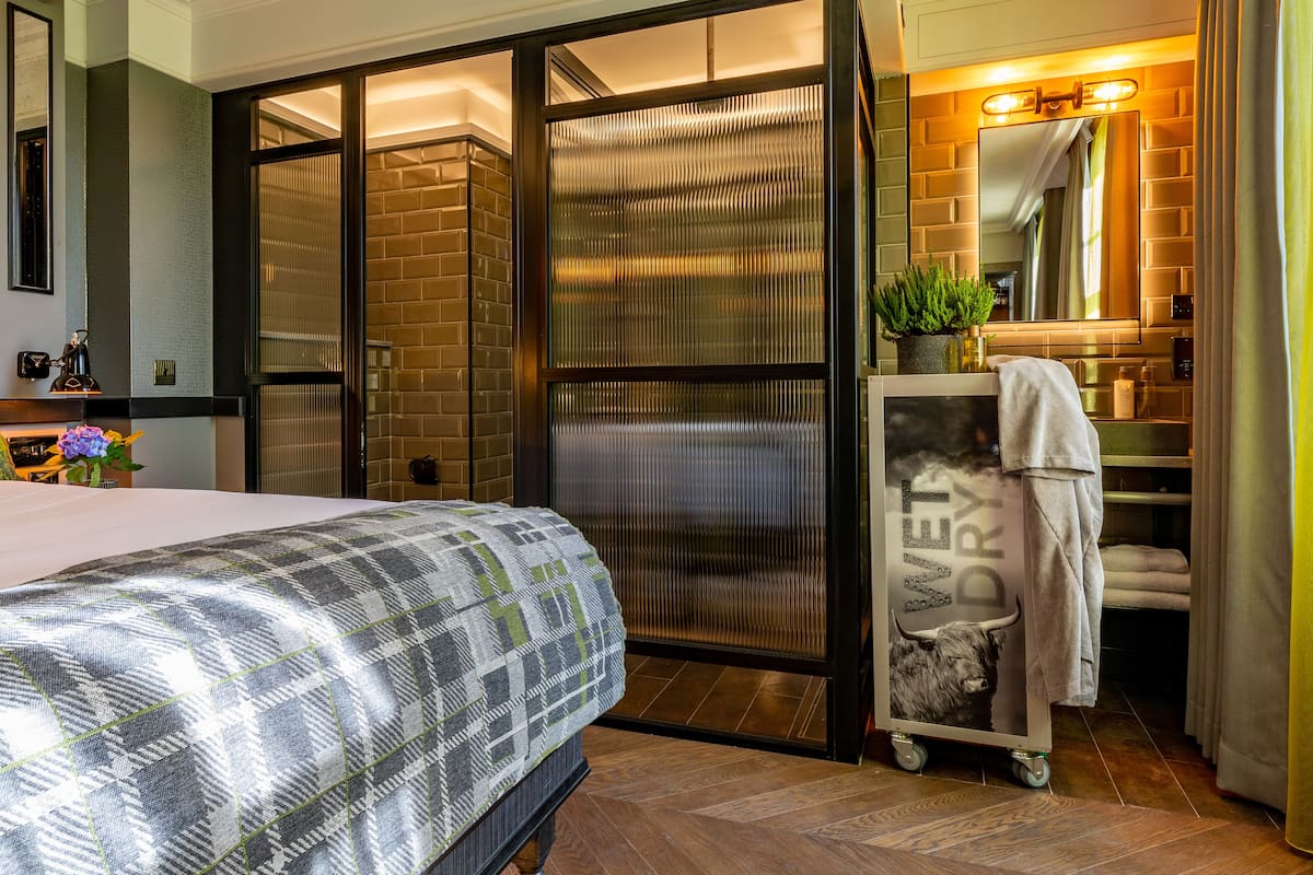 Pillow-top beds, in-room safe, individually decorated
