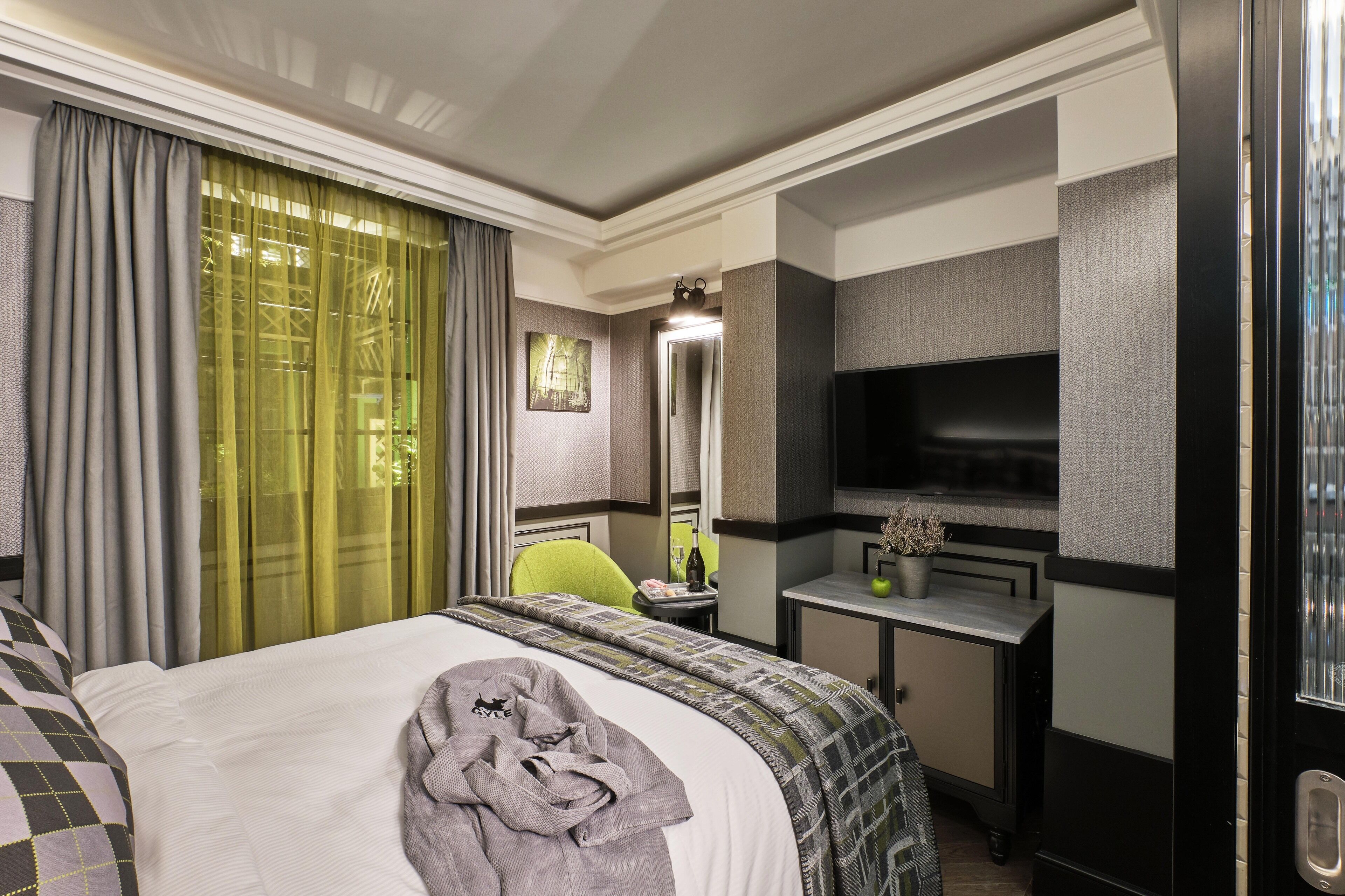 gyle double | pillow-top beds, in-room safe, individually decorated