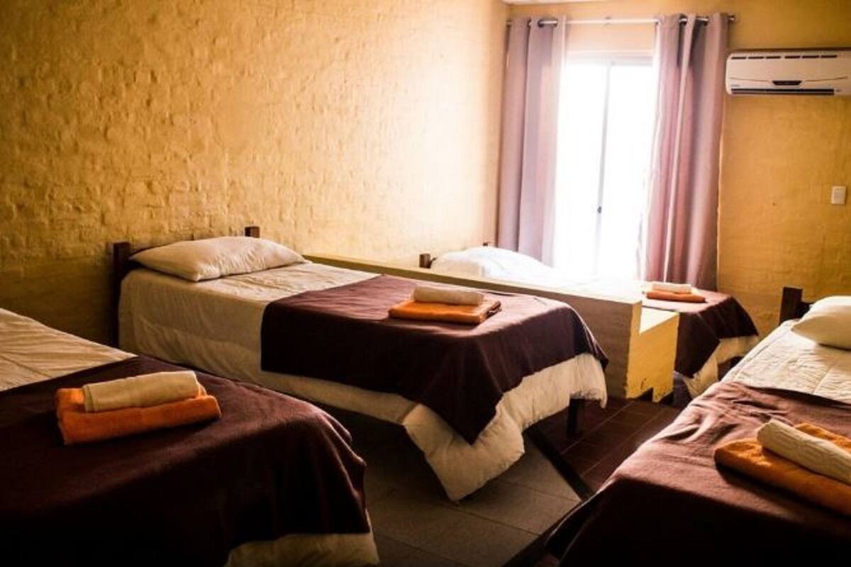 16 bedrooms, free WiFi, bed sheets, wheelchair access