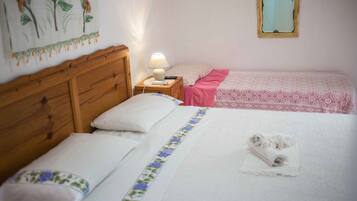 Minibar, chambres insonorisées, draps fournis