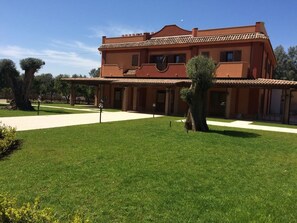 Exterior - La Torre (Taurianova)