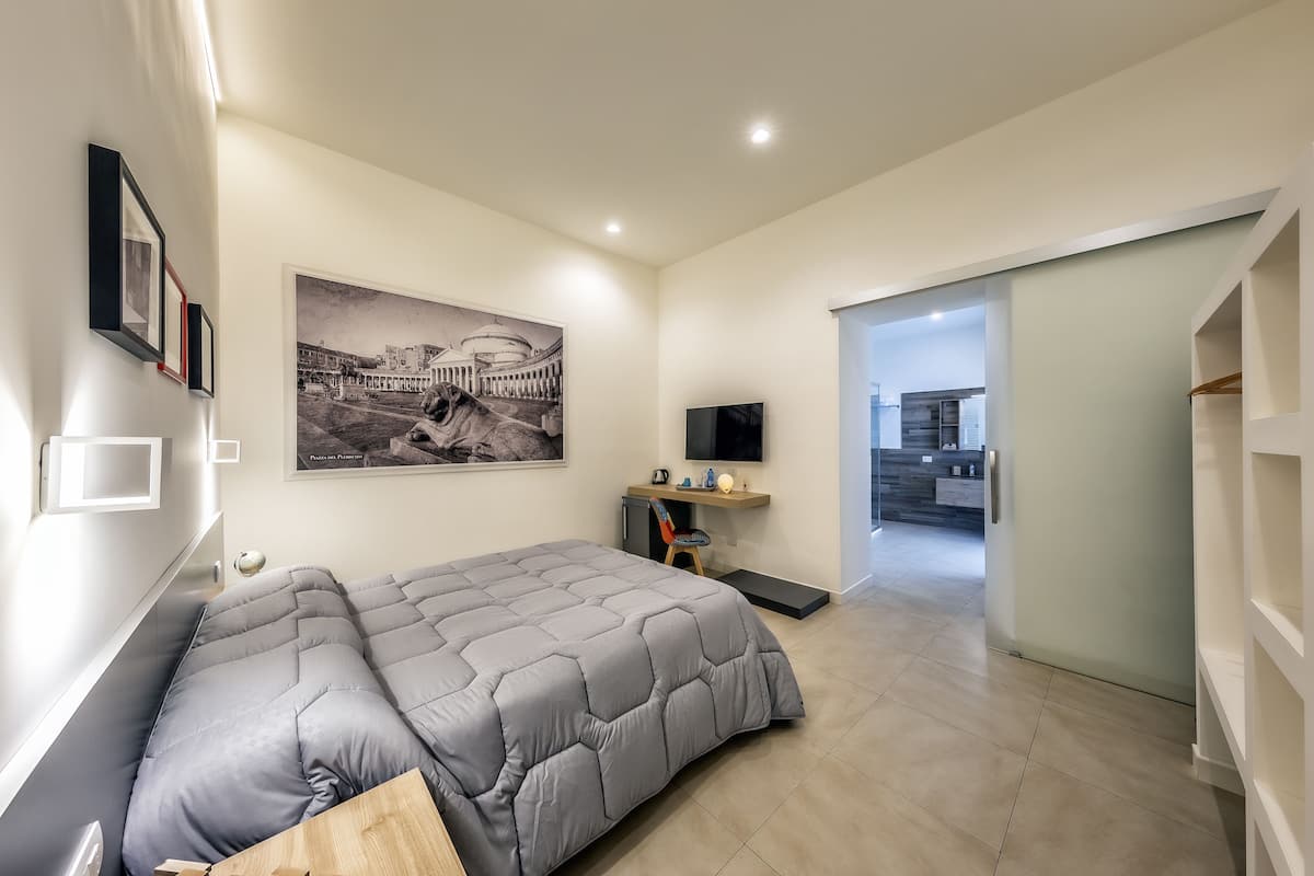 Premium bedding, down comforters, memory foam beds, minibar