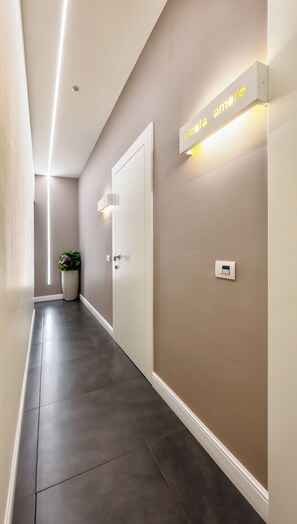 Habitación Confort, balcón | Ropa de cama de alta calidad, edredón y camas con efecto memoria 
