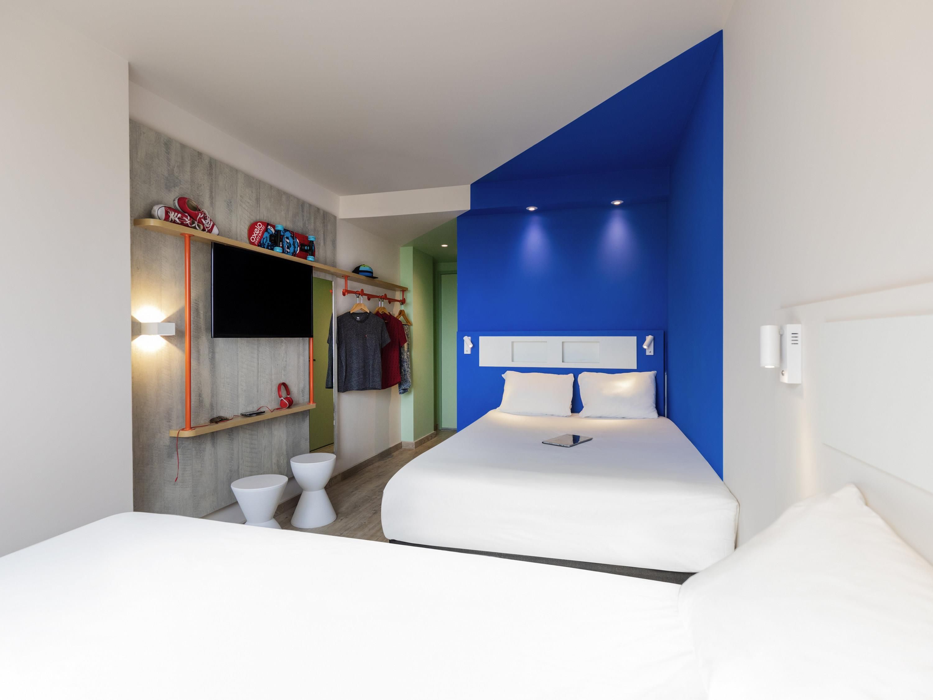 Habitación doble estándar de uso individual, varias camas | Caja de seguridad en la habitación, insonorización y wifi gratis 
