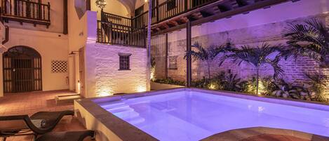 22-Zoll-LCD-Fernseher mit Kabelempfang, Fernseher