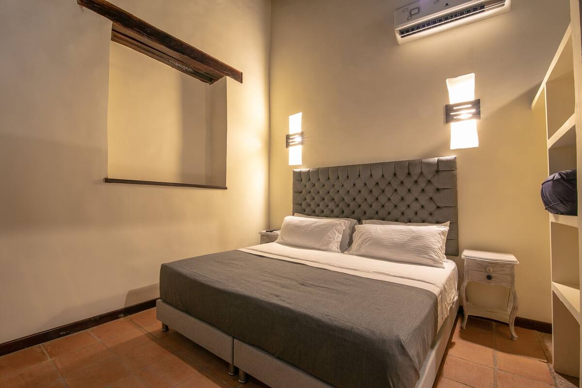 Premium bedding, pillowtop beds, in-room safe, blackout drapes
