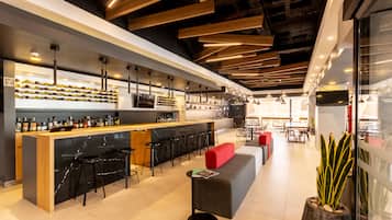 Bar (en la propiedad)
