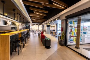 Snack bar - Ibis Tijuana Zona Rio (Tijuana)
