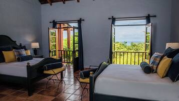 Colchones con pillow-top, wifi gratis y ropa de cama