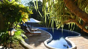 3 outdoor pools