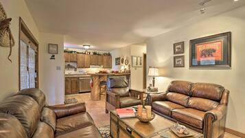 TV, fireplace, DVD player, books