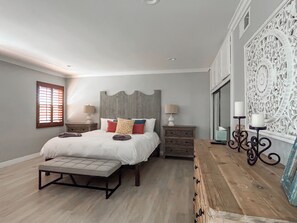 4 habitaciones, escritorio, tabla de planchar con plancha y wifi gratis 