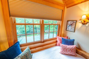 Room (Cascades) | View from room