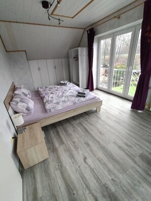 4 bedrooms, travel crib, WiFi, bed sheets - Vacation apartment Behrends 15178 - Holiday apartment Behrends (Leer (Ostfriesland))