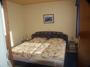 1 chambre, literie fournie