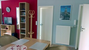 Unclassified image, 3 of 16, button