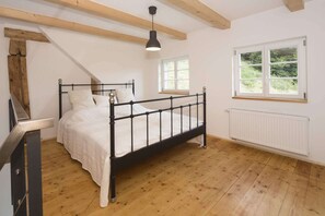 1 Schlafzimmer, Reisekinderbett, WLAN, Bettwäsche