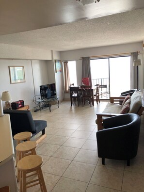 Smart TV, reproductor de DVD y estéreo