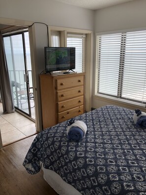 3 Schlafzimmer, Schreibtisch, Bügeleisen/Bügelbrett, kostenloses WLAN