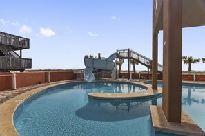 Piscine couverte, piscine chauffée