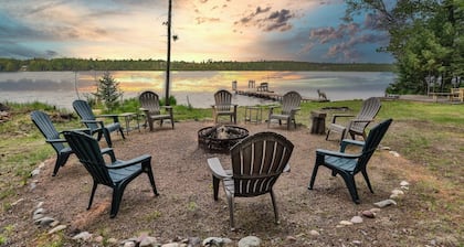 2 Kauniita mökkejä Little Portagen järvellä Land O 'Lakesissa. Vacation Heaven!