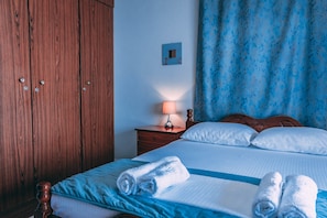 Villa, 4 Bedrooms, Sea View, Beachside