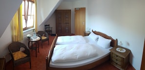 Double Room | 2 bedrooms, free WiFi