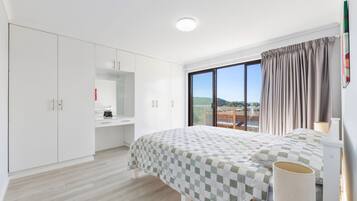 3 bedrooms