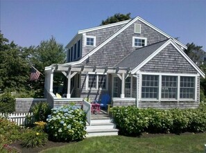 Exterior - 5 BR - Beautiful Property-Chatham in-Town & Oyster Beach Inlet (Chatham)