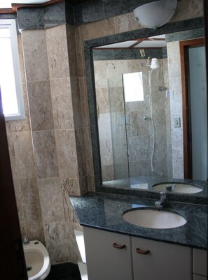 Dusche, Bidet