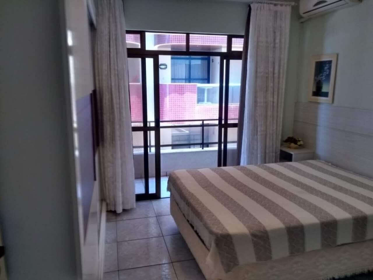 3 habitaciones, tabla de planchar con plancha y wifi 