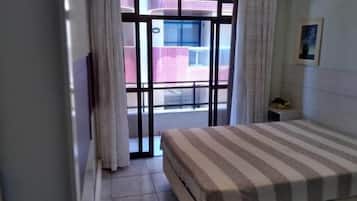 3 habitaciones, tabla de planchar con plancha y wifi