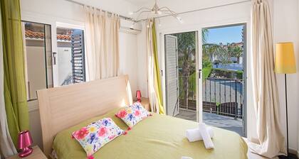 Protaras Dione Villa DI12 - a villa that sleeps 6 guests in 3 bedrooms