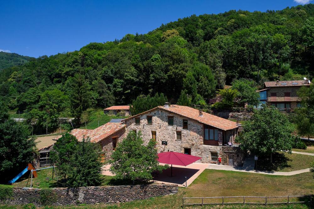 Tradition, comfort and modernity. ROUREVELL CAMPRODON