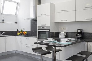 Fridge, microwave, oven, dishwasher