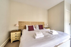 1 室のベッドルーム、アイロン / アイロン台、WiFi、ベッドシーツ