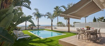 Ayia Napa Sunrise Villa SV9 - a villa that sleeps 6 guests in 3 bedrooms