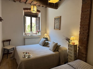 2 camere, culla da viaggio, Wi-Fi gratuito
