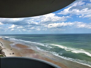 On the beach, sun-loungers - Luxury Ocean Front 2br/2ba Horizons Condo17th Floor - Awesome views (Daytona Beach)