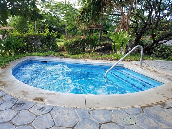 Piscina all'aperto, una piscina sportiva