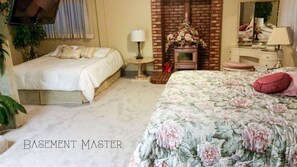 5 dormitoris, planxa i posts de planxar, wifi gratuïta i roba de llit 