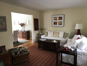 Smart TV, DVD player, video library