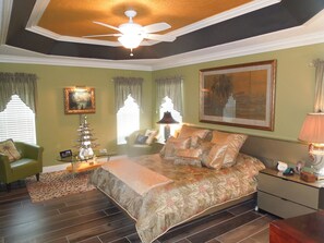 2 多间卧室、熨斗/熨衣板、免费 WiFi、床单