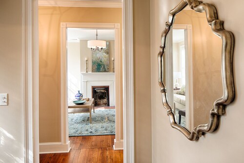 Bright Broughton Street Home with Private Parking by Lucky Savannah