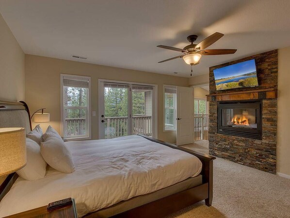 9 bedrooms, iron/ironing board, travel crib, free WiFi