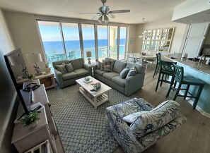 Smart TV, reproductor de DVD y libros 