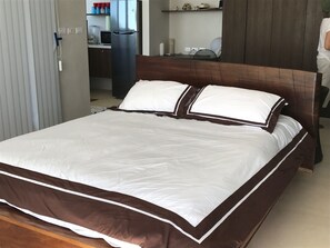 1 dormitorio, caja fuerte, tabla de planchar con plancha y wifi