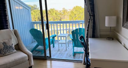Lagoon Villa 22 - Balcony! Close Walk to Beach!