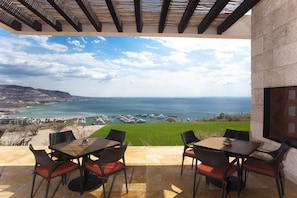 Restaurant - Puerta Cortes Residence Las Colinas (La Paz)