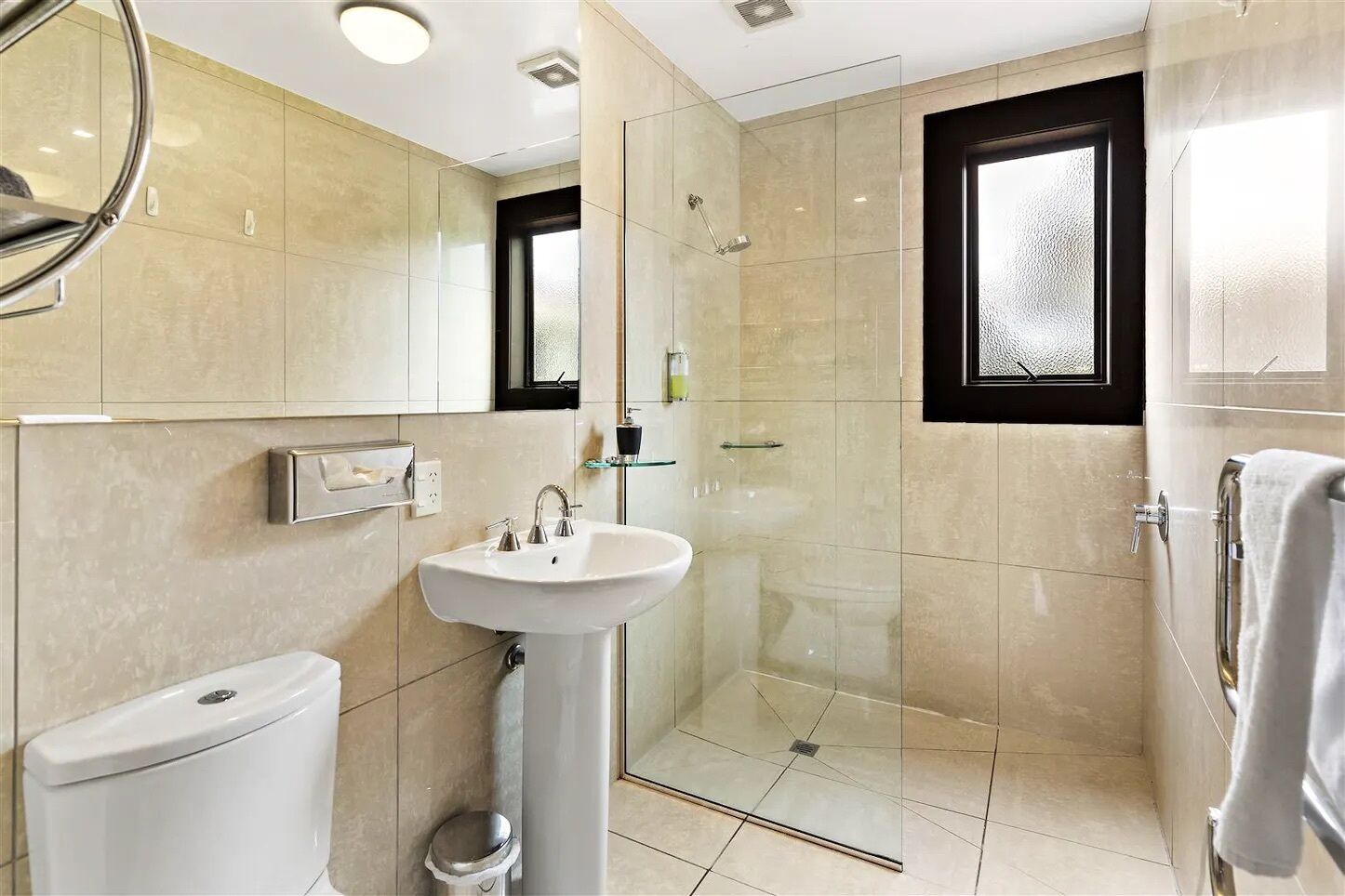 Deluxe Double Room | Bathroom